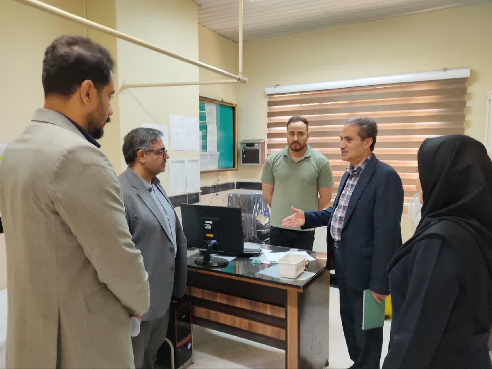 بازدید مدیر نظارت و اعتباربخشی دانشگاه از بیمارستان امام حسن مجتبی (ع) فامنین در راستای ارتقای کیفیت خدمات درمانی
